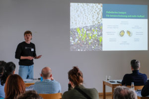 Leonard Sauter of Skyseed GmbH presents “Skalierbare Resilienz: Biotechnisch optimierte Direktsaat als Antwort auf den Waldumbau im Klimawandel” during SmartForest 2026